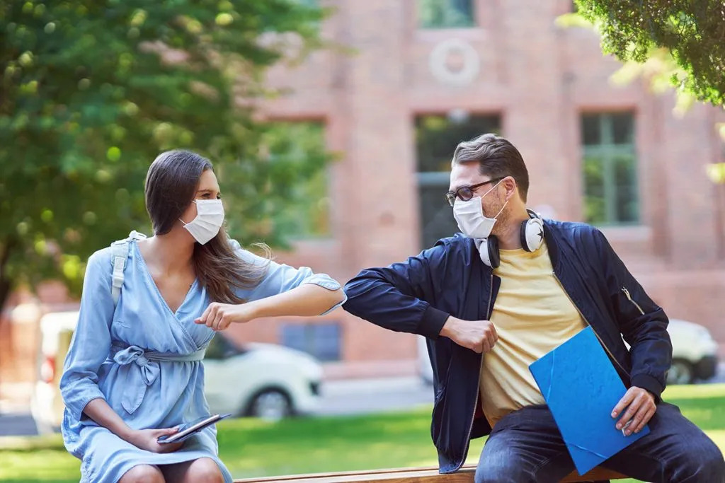 people hanging out in MEMPS are wearing protective masks