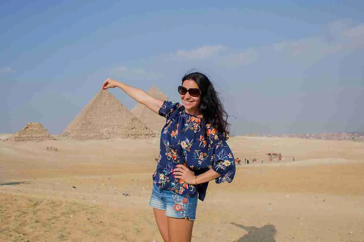 Can You Wear Shorts in Egypt? Dress Code Hub