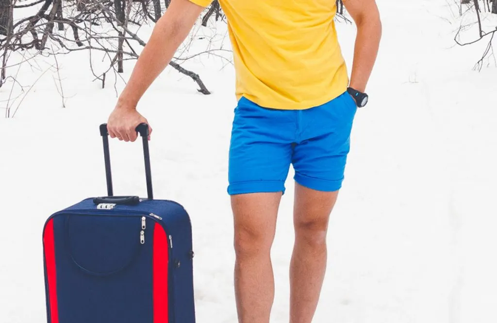 man wears shorts during the winter In Florida