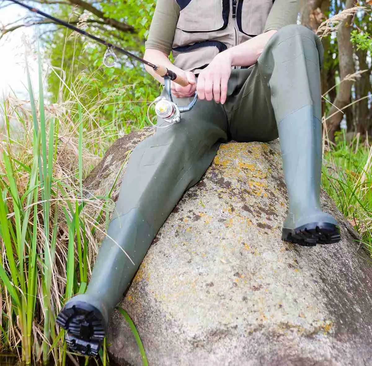What Footwear To Wear With Waders?
