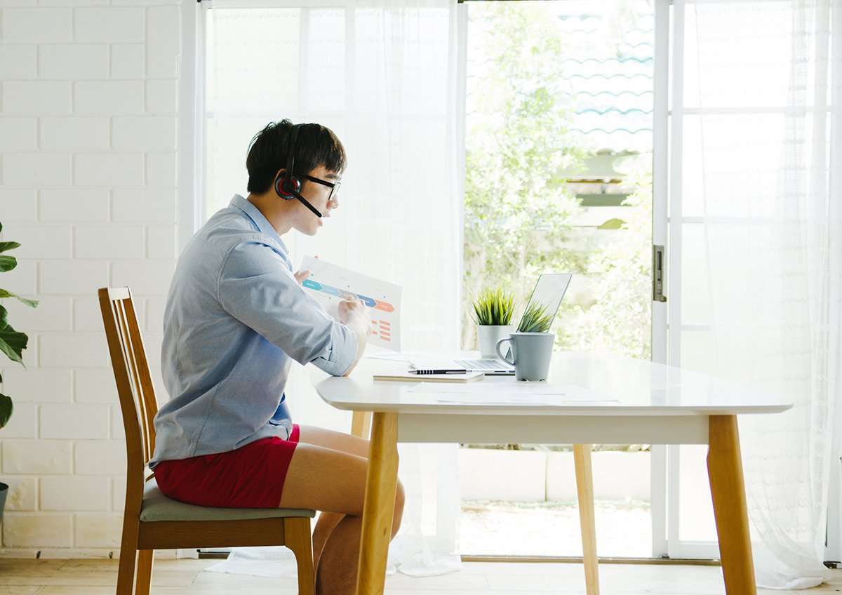 11 Jobs That Allow Wearing Shorts and 9 That Don’t Ultimate Guide