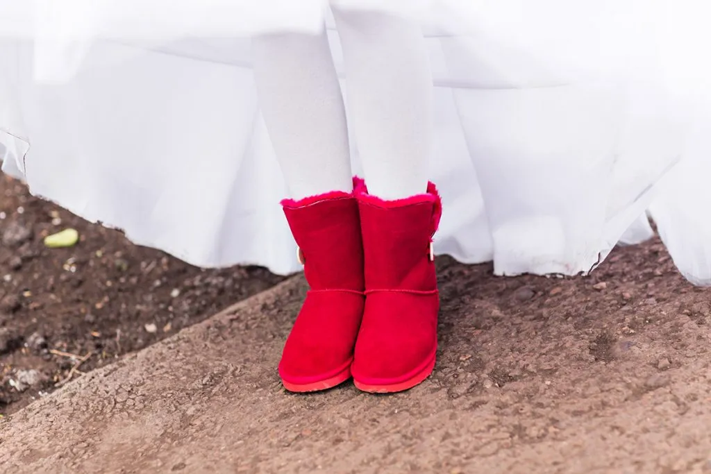 red uggs boots