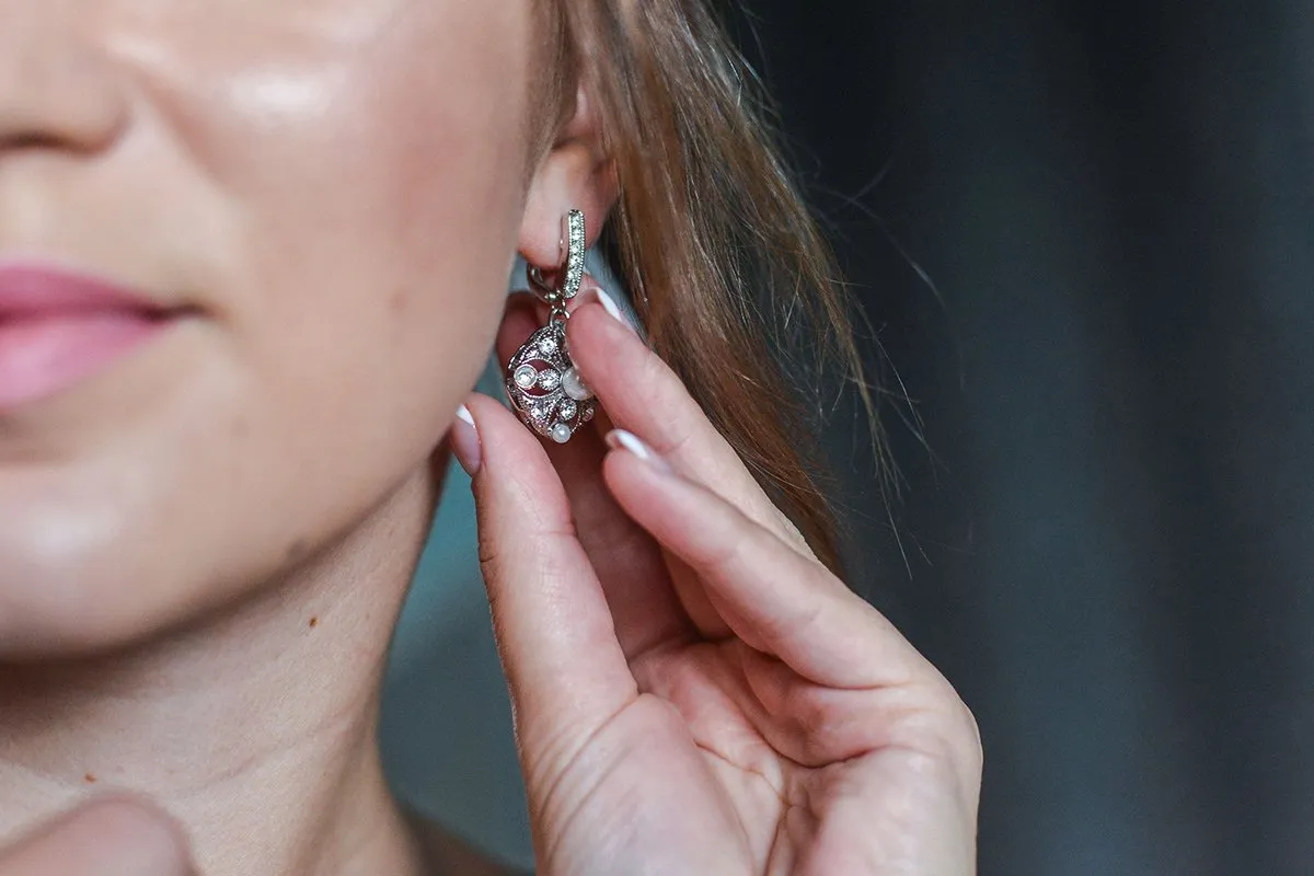 Can You Wear Earrings in the Shower (Diamond, Gold, and Even Fake Ones)?